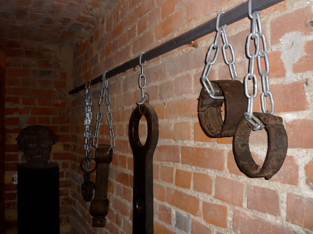 dungeon chains